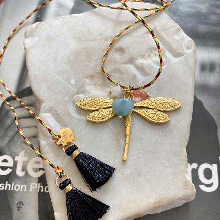 Collar, chocker, gargantilla, cordón Libélula